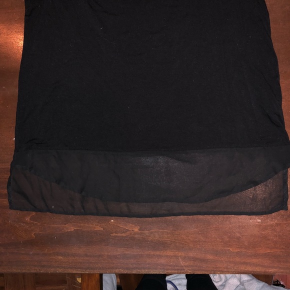 Black tank top with mesh top and bottom - Picture 3 of 5